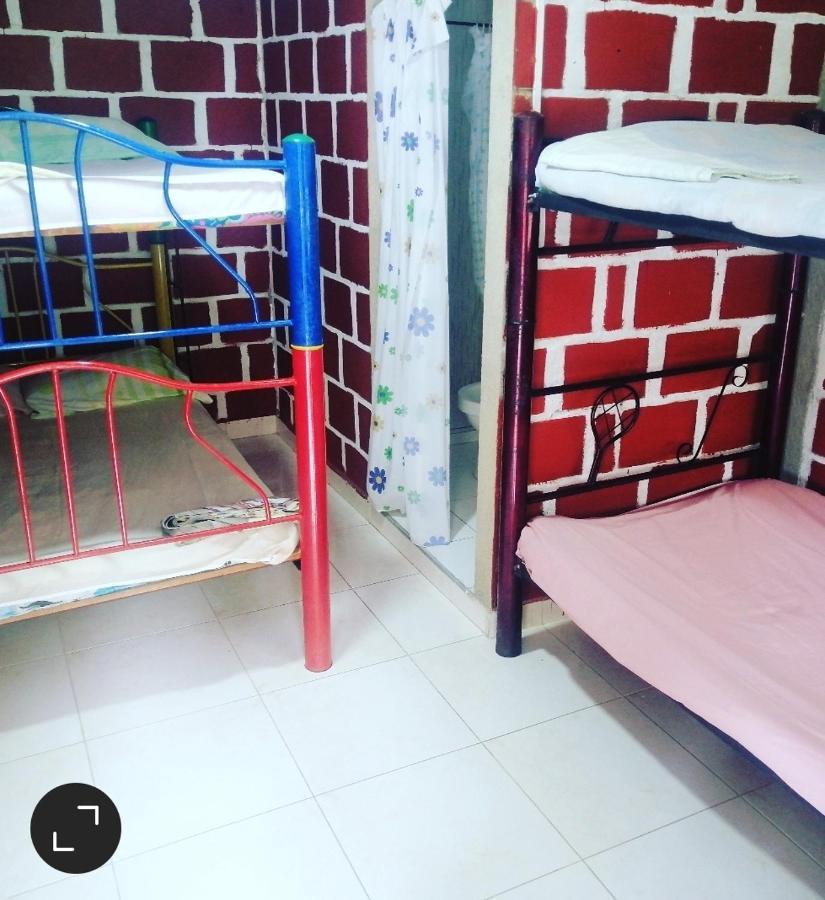 Casa Hospedaje Mayesty Hotel San Cipriano Екстериор снимка