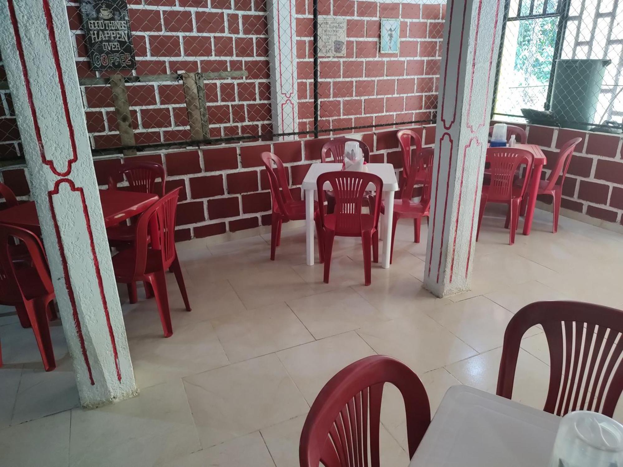 Casa Hospedaje Mayesty Hotel San Cipriano Екстериор снимка